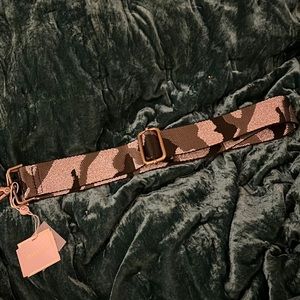 Shiraleah Camo Guitar Purse Strap